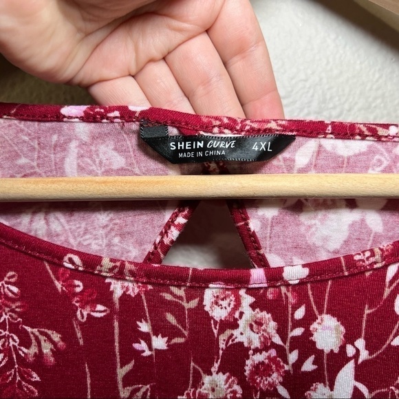 SHEIN Curve Tie Open Back Floral Print Crop Tee Burgundy Red Sz 4XL - Picture 4 of 7